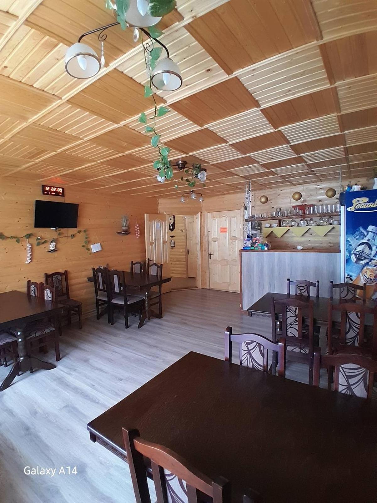 Затишні Карпати)) Apartment Verkhovyna Luaran gambar