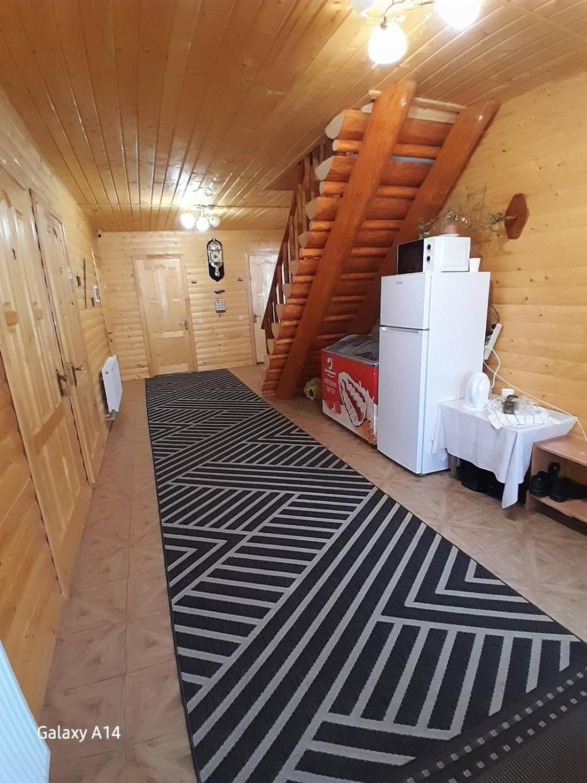 Затишні Карпати)) Apartment Verkhovyna Luaran gambar